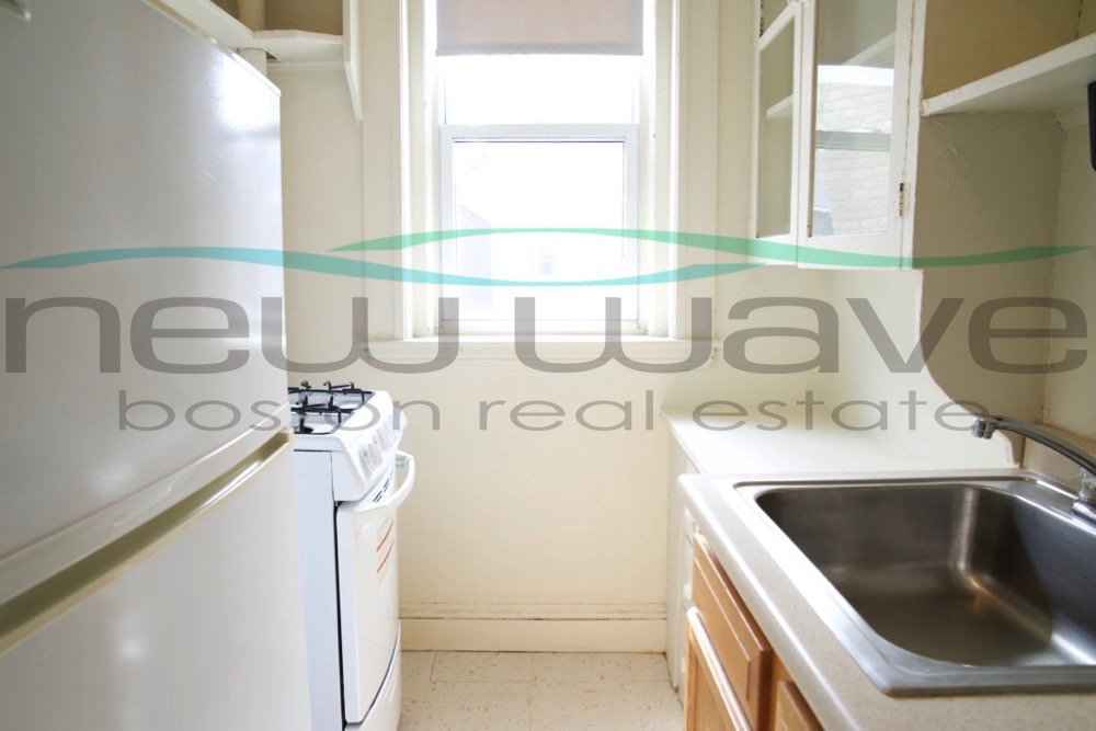 1175 Boylston St, Fenway