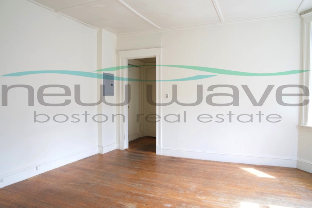 1175 Boylston St, Fenway