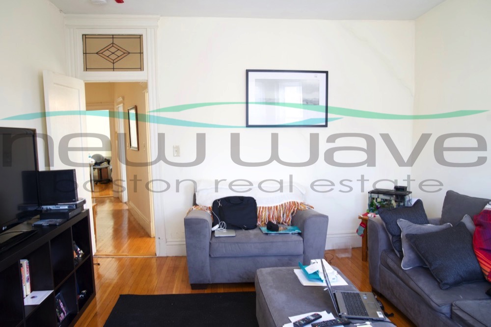 2 bed, 1 bath apartment for rent at 108 Queensberry St Unit 10, Fenway — photo 2 of 9
