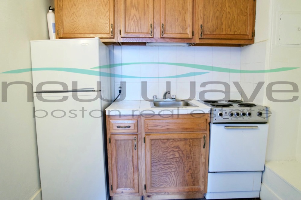 Studio bed, 1 bath apartment for rent at 873 Beacon St Unit 23, Fenway — photo 4 of 5