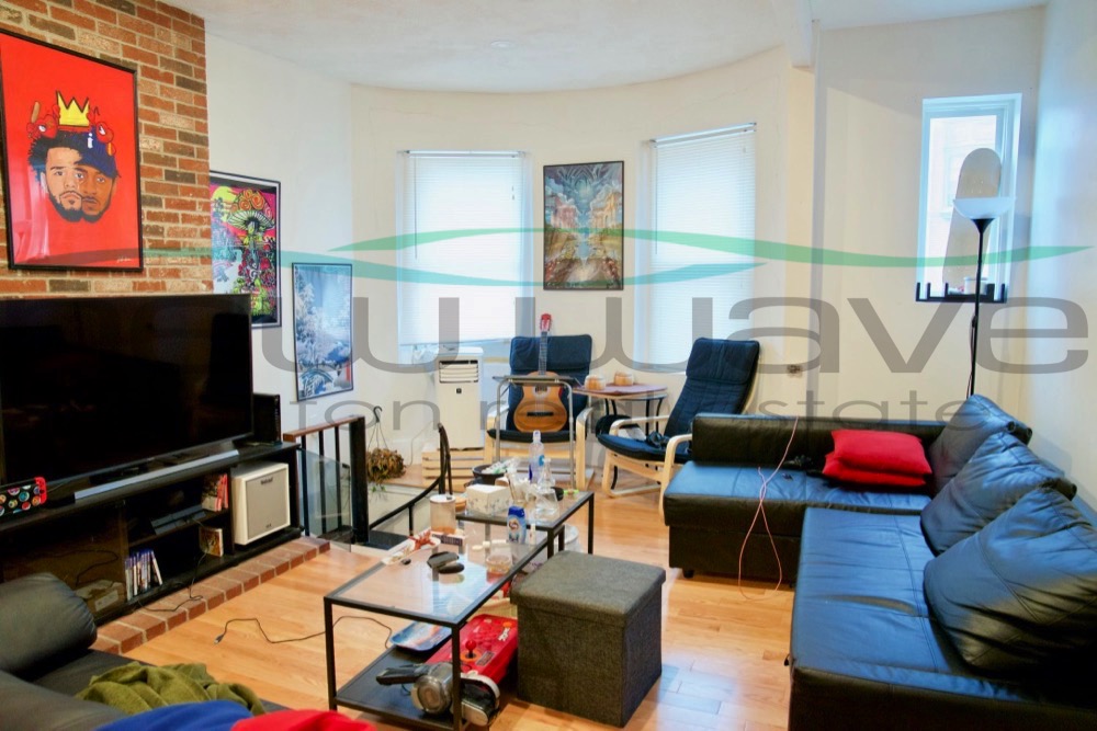 1 bed, 1 bath apartment for rent at 620 Columbus Ave Unit 1, South End