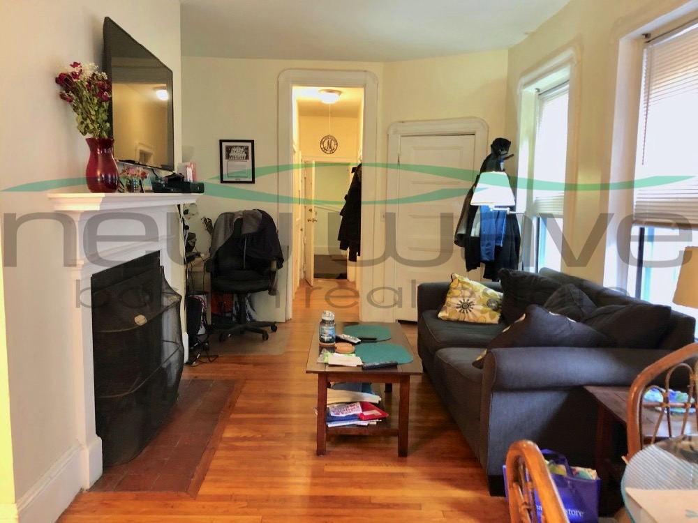 1 bed, 1 bath apartment for rent at 66 Myrtle St Unit 7, Beacon Hill — photo 2 of 7