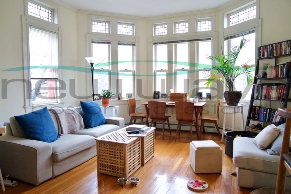 195 Commonwealth Ave, Back Bay