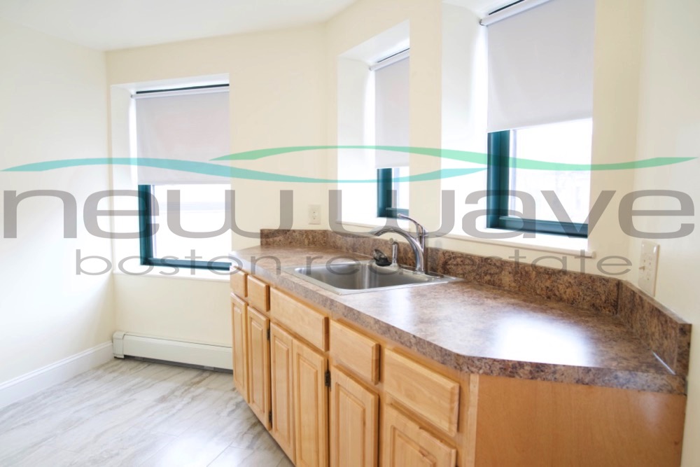 400 Massachusetts Ave, South End