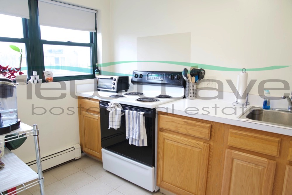 2 bed, 1 bath apartment for rent at 400 Massachusetts Ave Unit 56, South End — photo 3 of 9