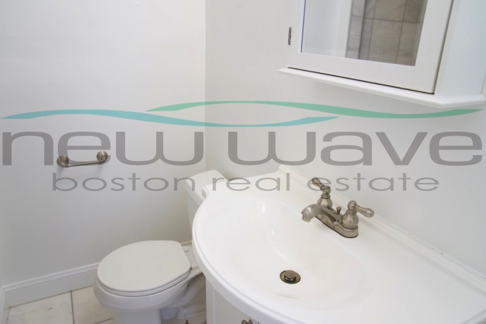 304 Berkeley St, Back Bay