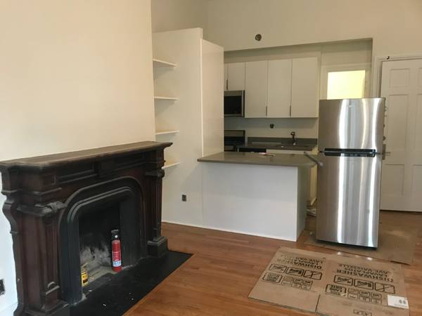 Studio bed, 1 bath apartment for rent at 86 Charles St Unit 5, Beacon Hill — photo 2 of 7