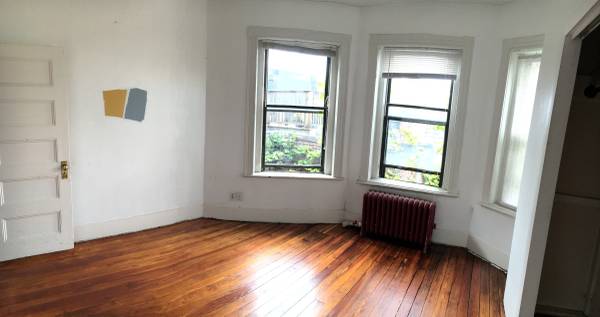 3 bed, 1 bath apartment for rent at 35 Revere St Unit 4, Beacon Hill — photo 3 of 12