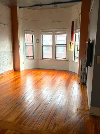 3 bed, 1 bath apartment for rent at 35 Revere St Unit 4, Beacon Hill — photo 8 of 12