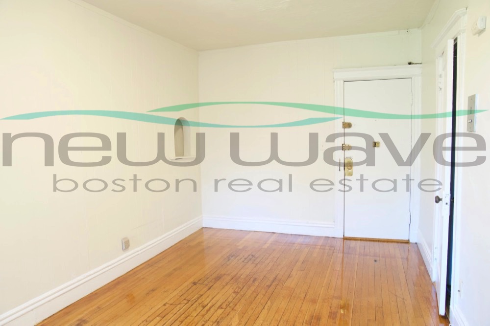 56 Queensberry St, Fenway