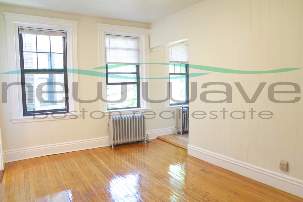 56 Queensberry St, Fenway