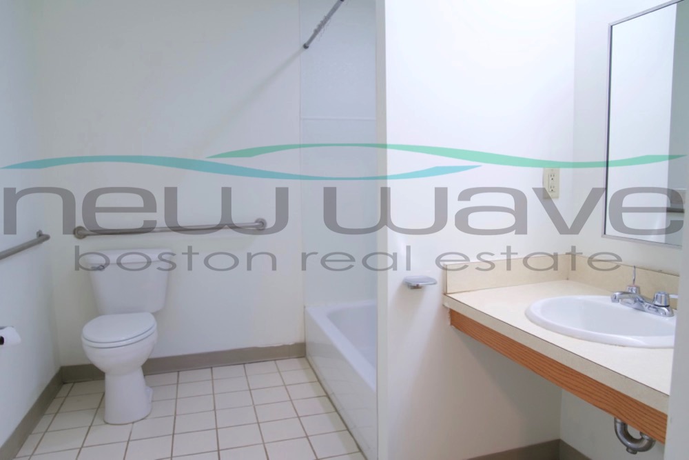 550 Massachusetts Ave, South End