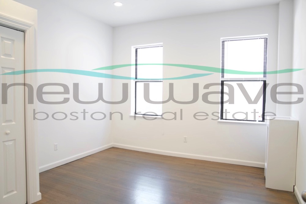 11 Queensberry St, Fenway