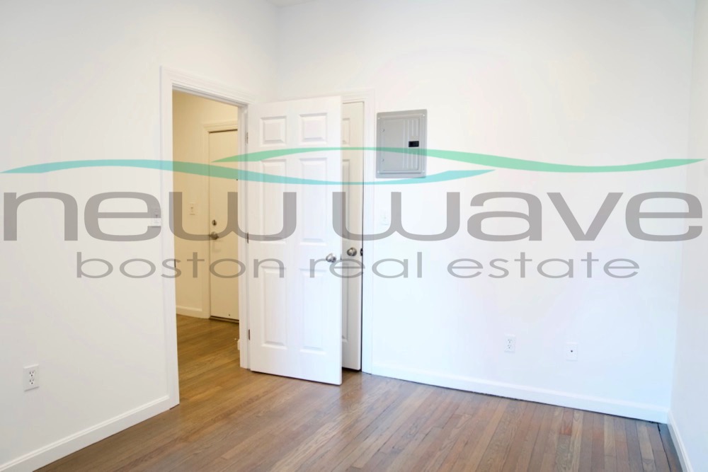 11 Queensberry St, Fenway