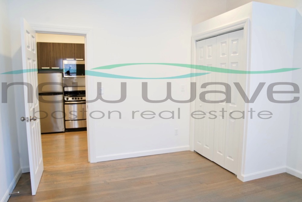 11 Queensberry St, Fenway