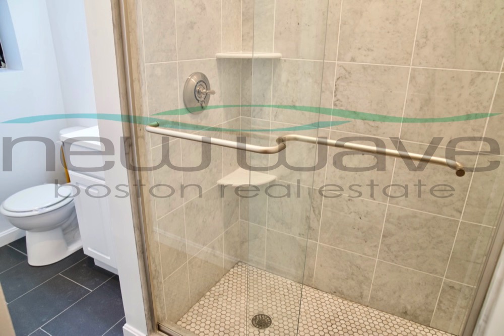 11 Queensberry St, Fenway