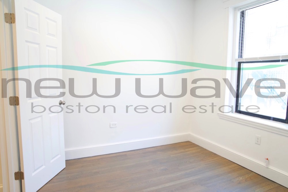 11 Peterborough St, Fenway