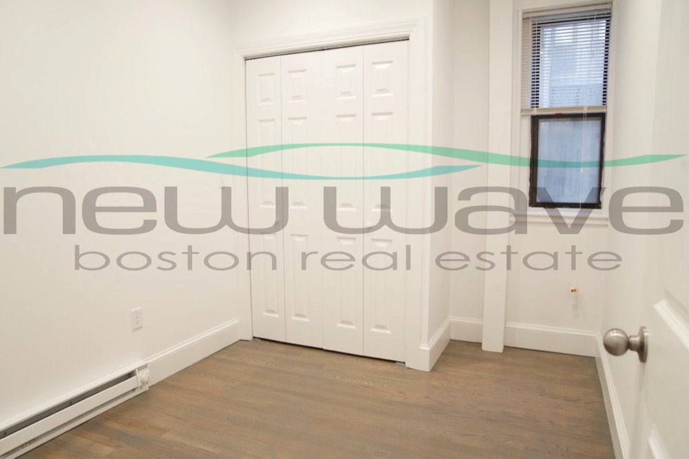 11 Peterborough St, Fenway