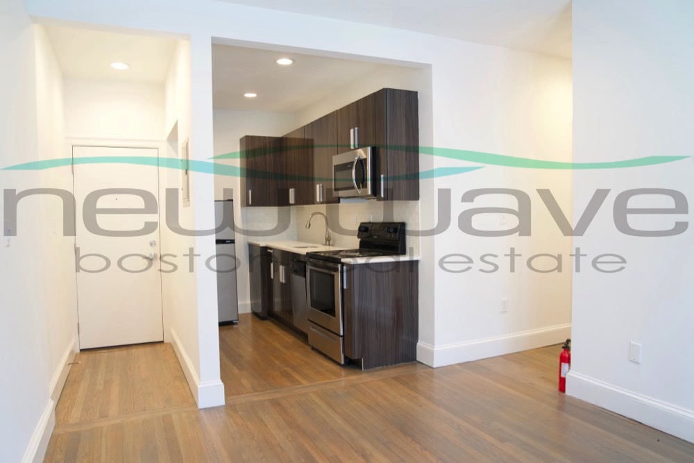 11 Peterborough St, Fenway