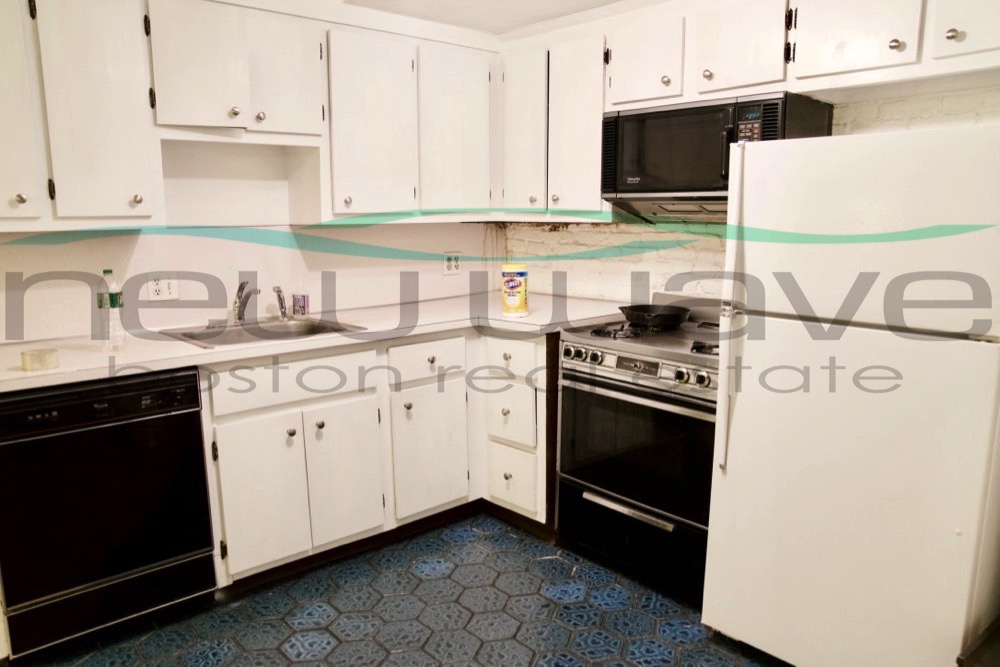 1 bed, 1 bath apartment for rent at 13 Fayette St Unit A, Back Bay — photo 3 of 6