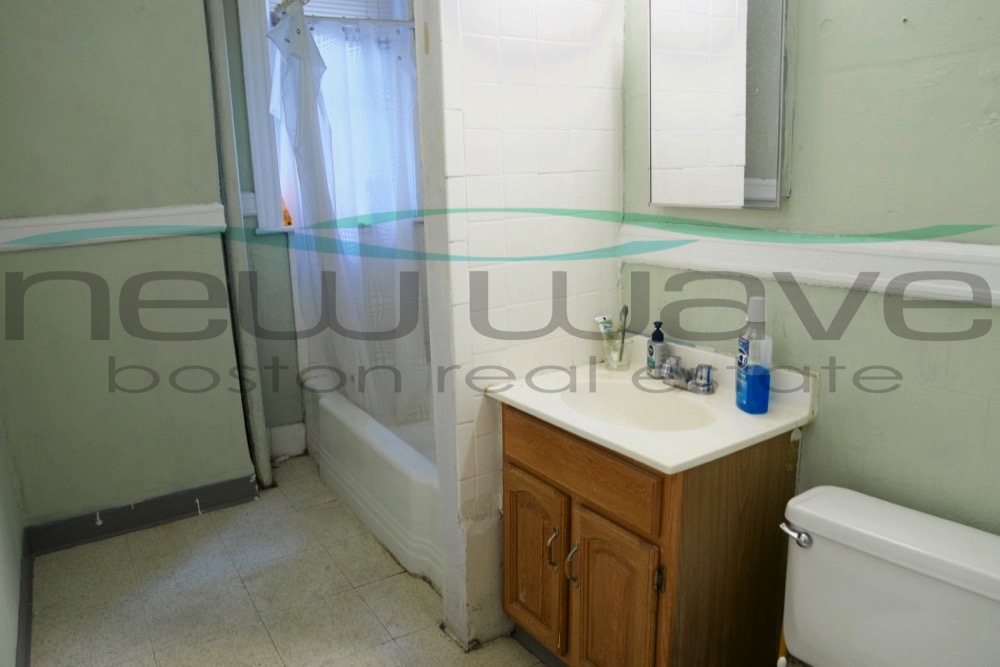 104 Hemenway St, Fenway