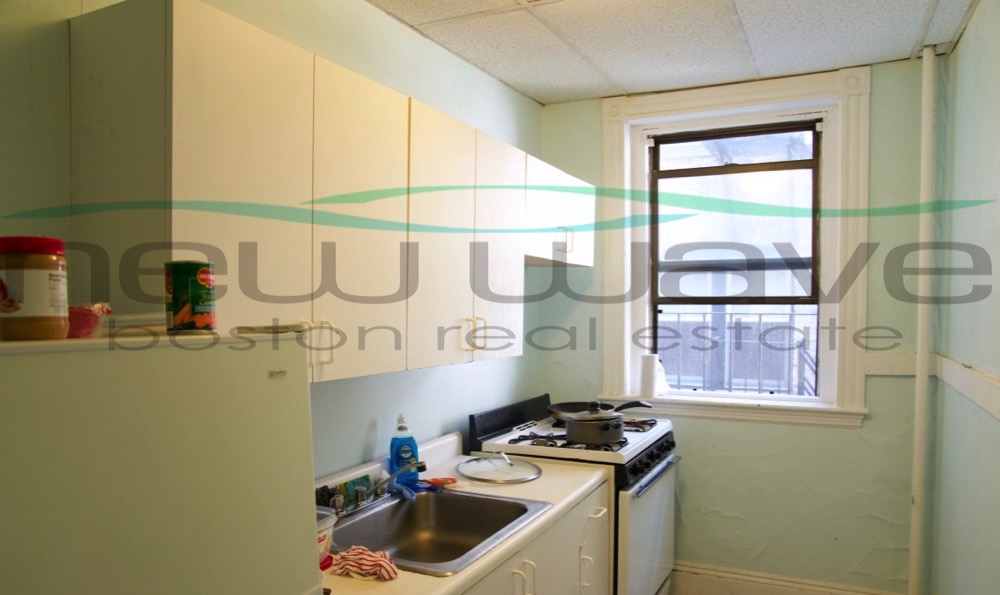 104 Hemenway St, Fenway