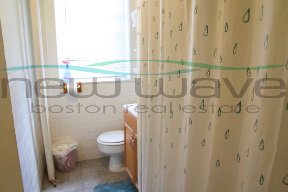 1 bed, 1 bath apartment for rent at 108 Hemenway St Unit 12, Fenway — photo 4 of 7