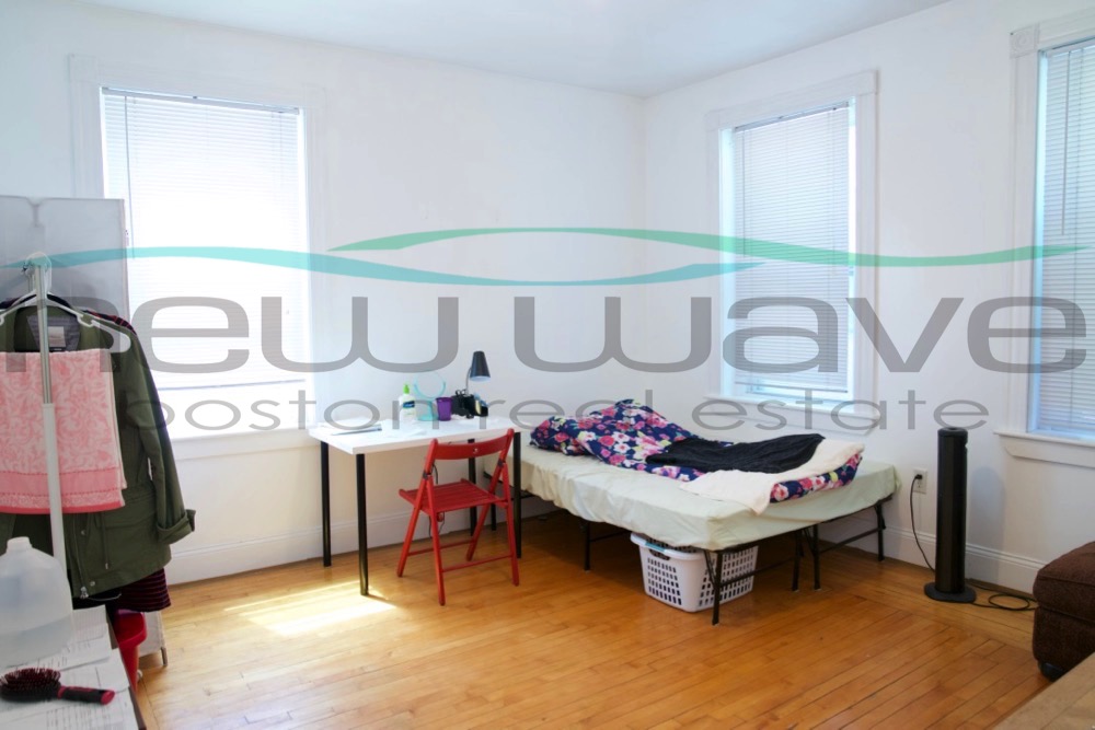1 bed, 1 bath apartment for rent at 46 West Newton St Unit 7, South End