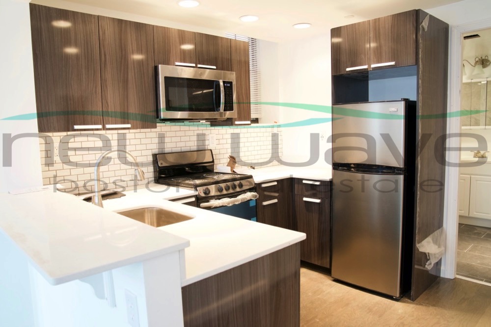 100 Queensberry St, Fenway