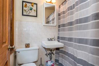 34 Charter St, North End