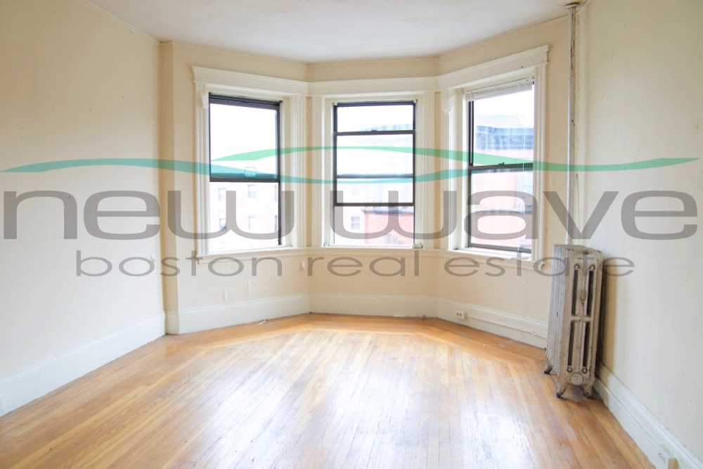 108 Hemenway St, Fenway