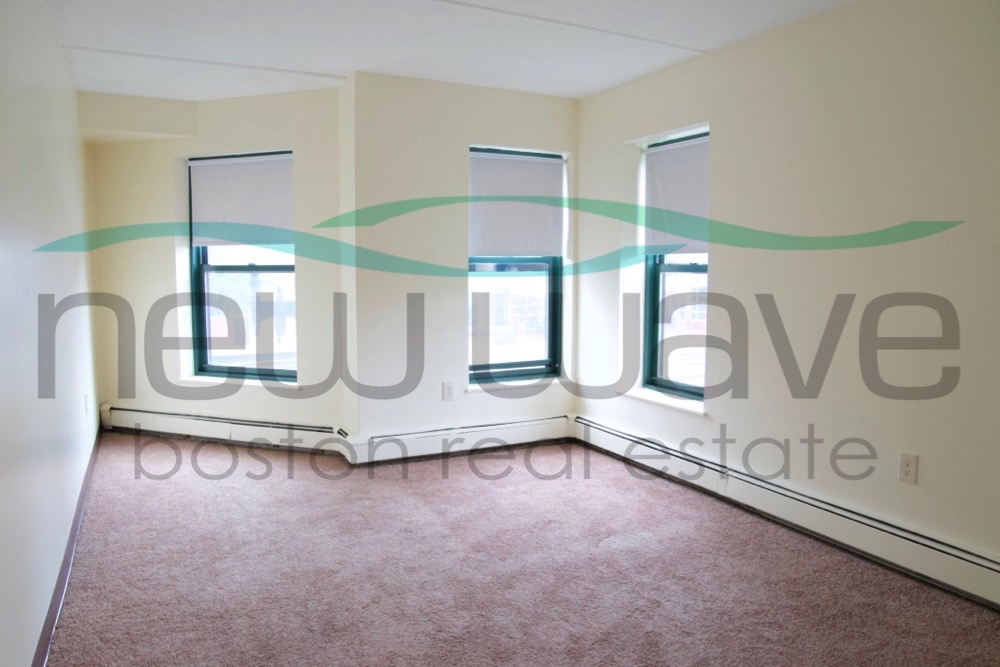 400 Massachusetts Ave, South End