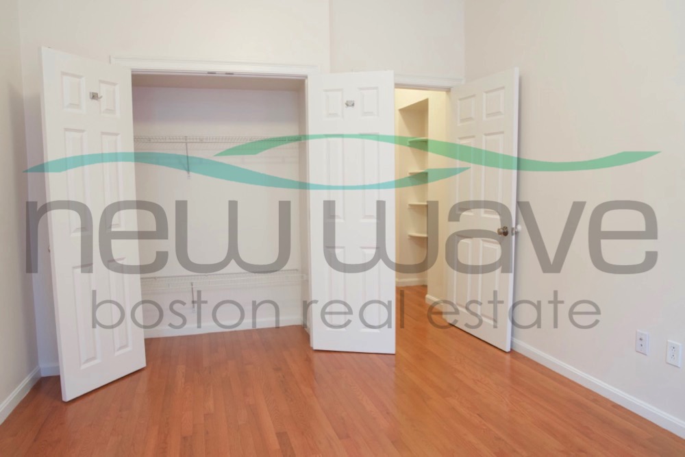 33 Haviland St, Back Bay