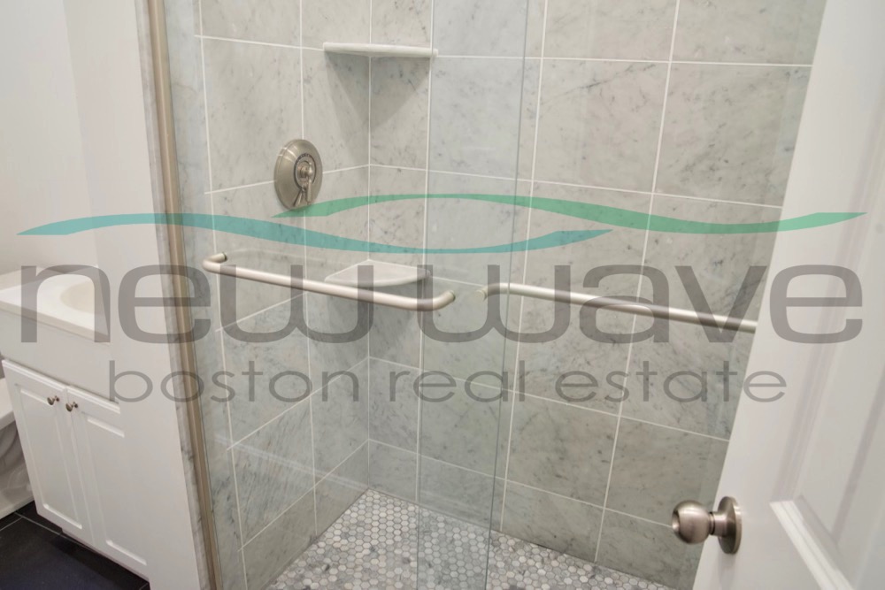 11 Peterborough St, Fenway