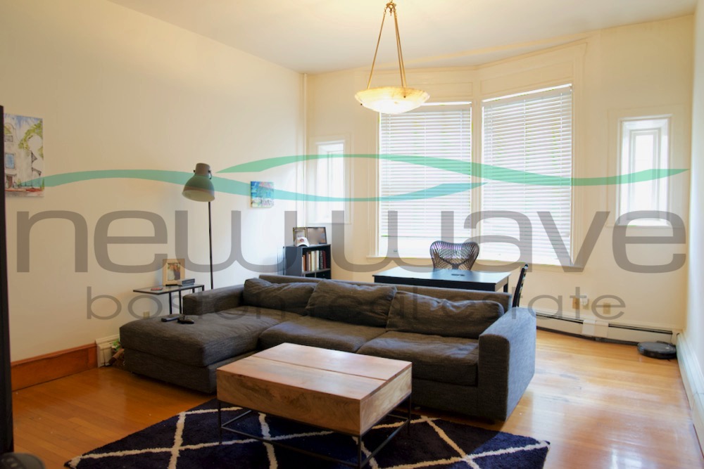 269 Newbury St, Back Bay