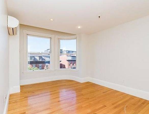 492 Massachusetts Ave, South End