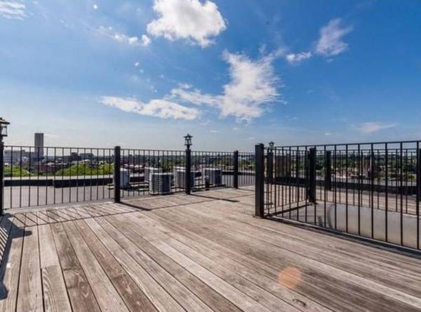 492 Massachusetts Ave, South End