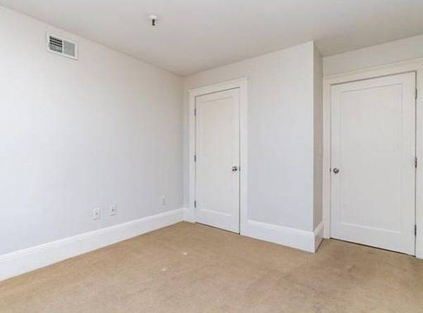 492 Massachusetts Ave, South End