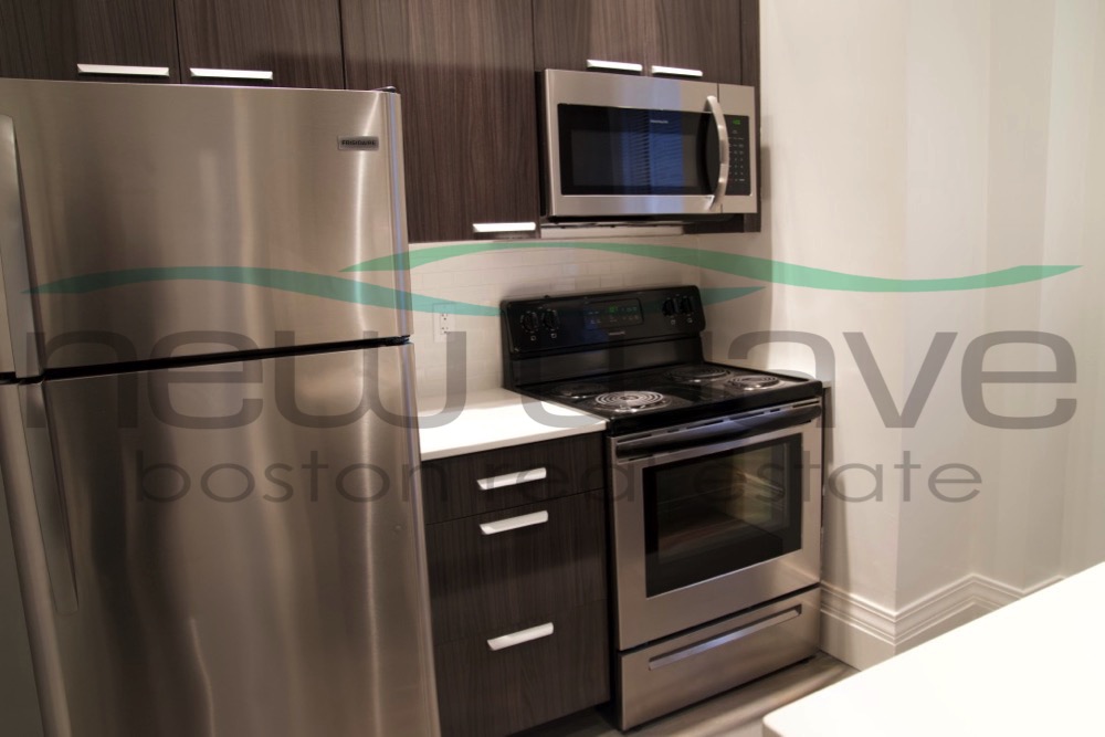 102 Queensberry St, Fenway