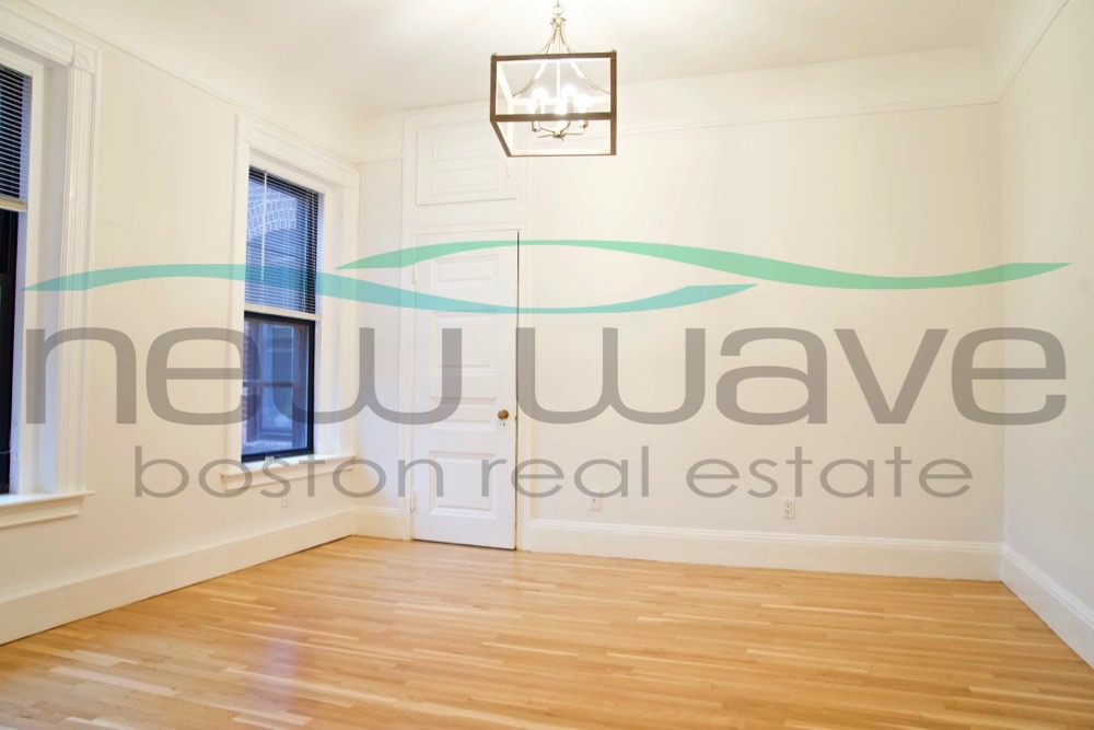 290 Commonwealth Ave, Back Bay