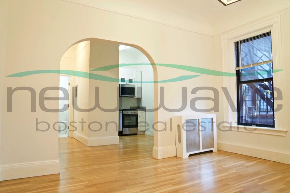 290 Commonwealth Ave, Back Bay