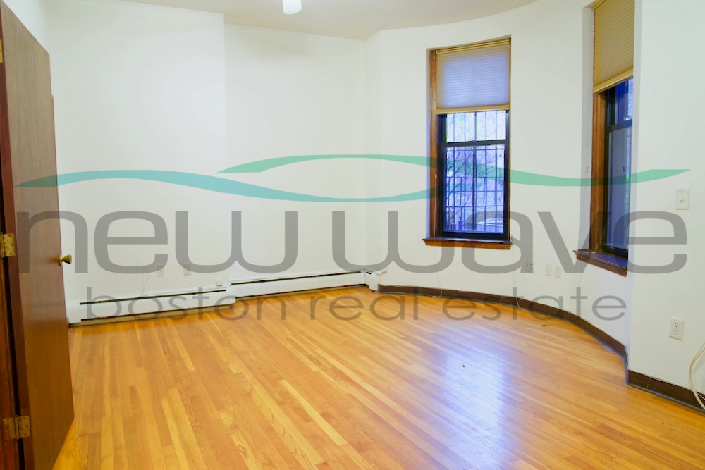 10 Columbus Sq, South End