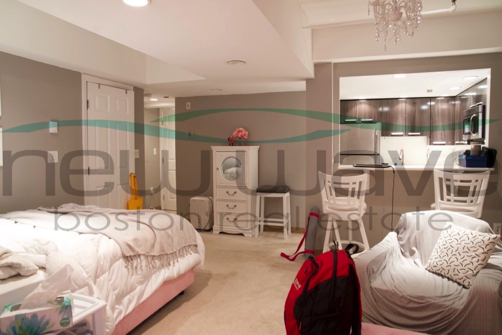 124 Peterborough St, Fenway