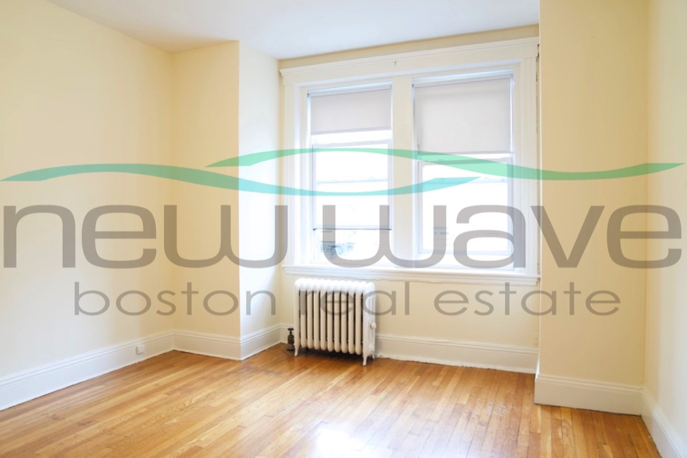 1203 Boylston St, Fenway