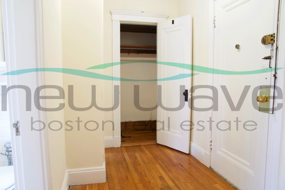 1203 Boylston St, Fenway