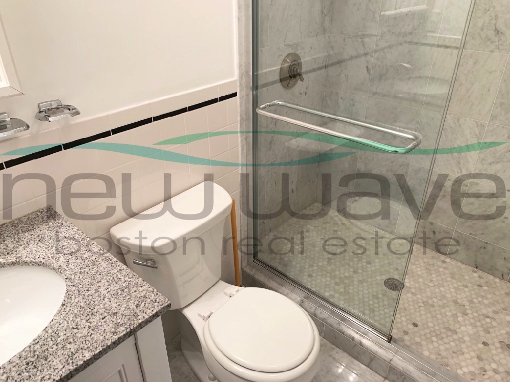 270 Newbury St, Back Bay