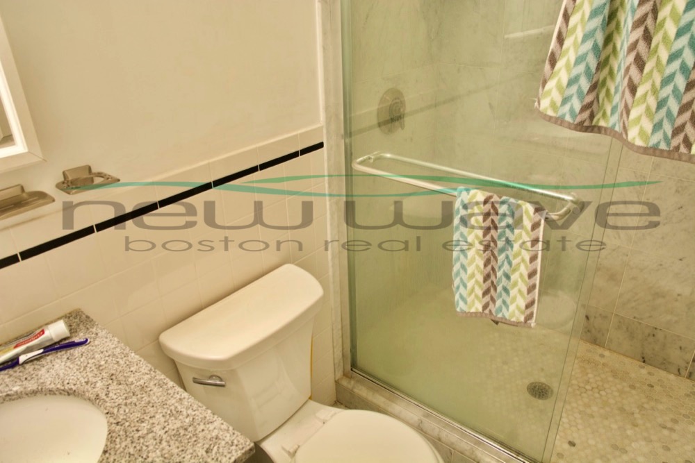 270 Newbury St, Back Bay