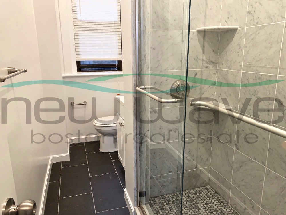 19 Peterborough St, Fenway