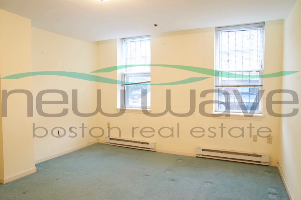 19 Queensberry St, Fenway