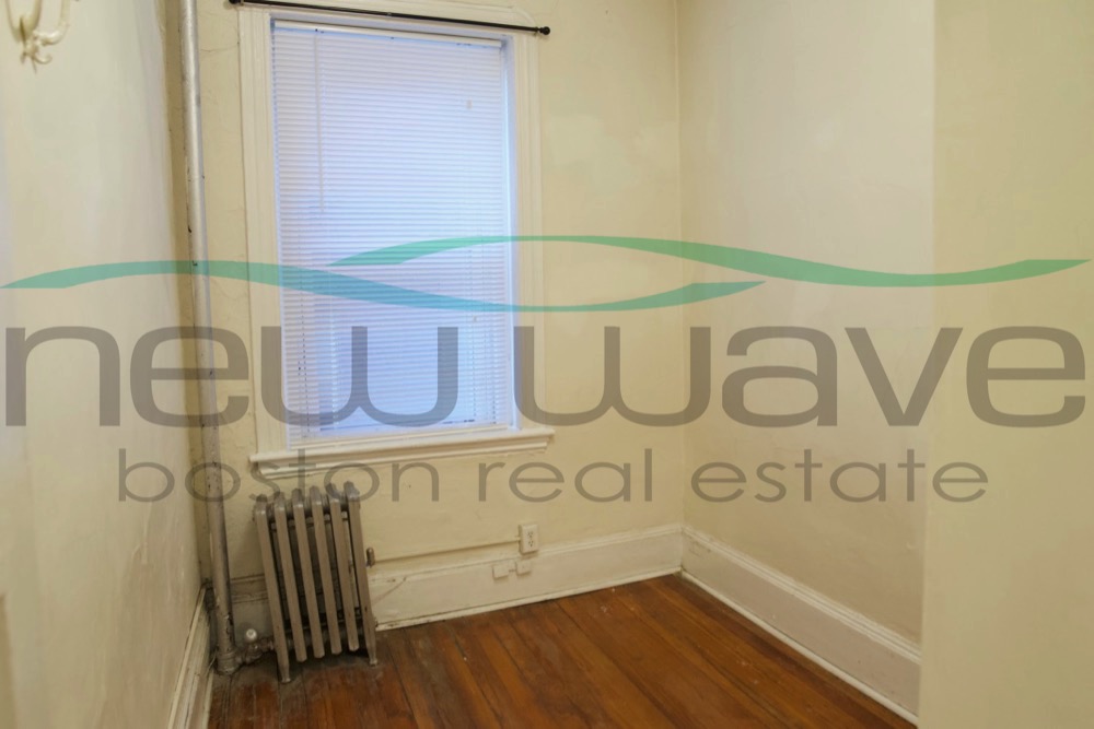 2 bed, 1 bath apartment for rent at 36 Anderson St Unit 4, Beacon Hill — photo 2 of 9